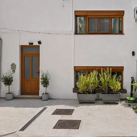 Maison Lahovari Duplex 부쿠레슈티